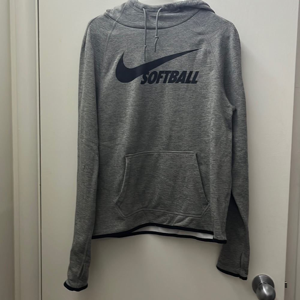 Women’s Nike Therma-Fit Hoodie, Size Small